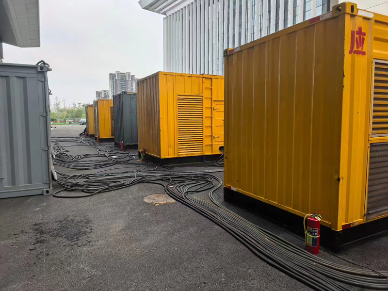 矿区不同季节柴油发电机组保养有哪些注意事项?