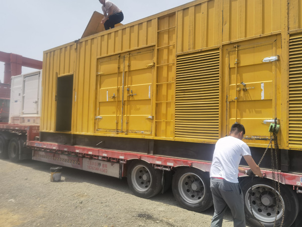 矿区除了负载情况和发动机维护，还有哪些因素会影响 200kw 柴油发电机的油耗？